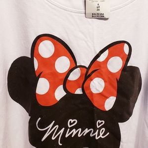 Torrid white minnie short sleeved tshirt